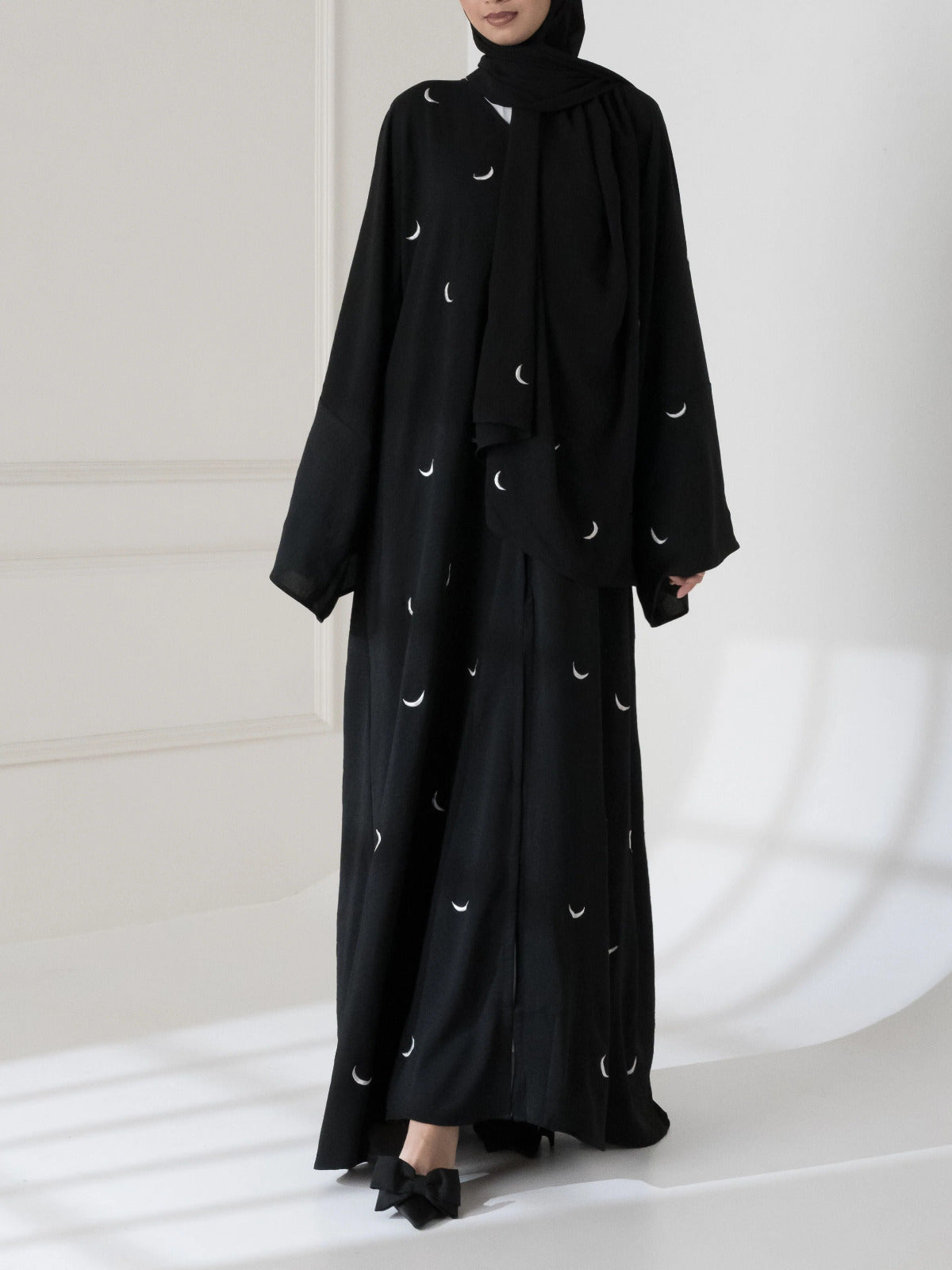 Moon Embroidered Abaya 2 pcs